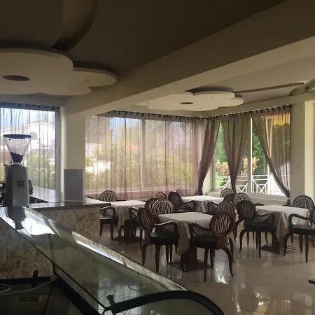 Szálloda Galini Lutrá Edipszú